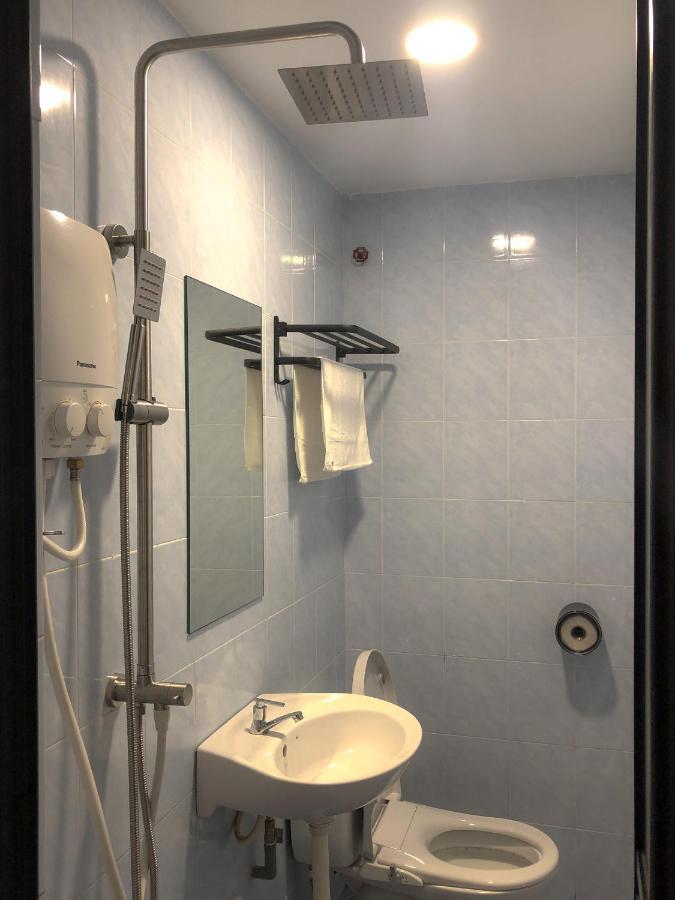 Hotel Hako Xpress Skudai Baru à Johor Bahru Extérieur photo