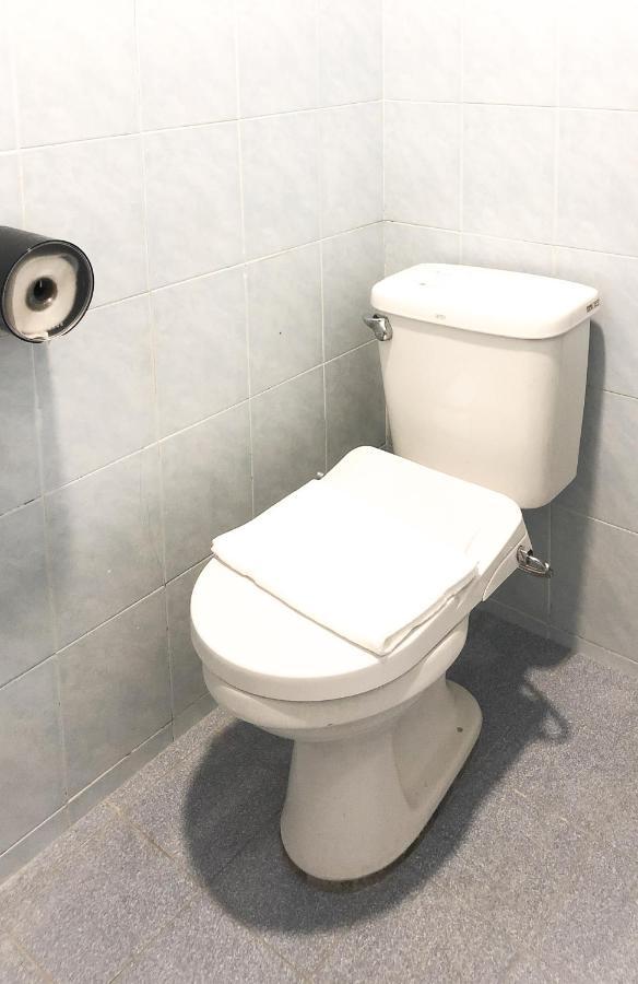 Hotel Hako Xpress Skudai Baru à Johor Bahru Extérieur photo